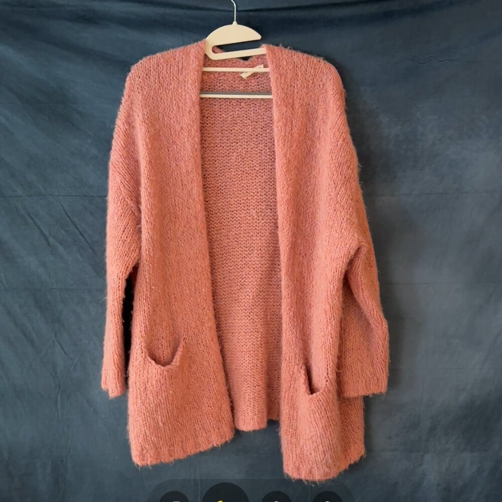 American Vintage Pink Fuzzy Cardigan